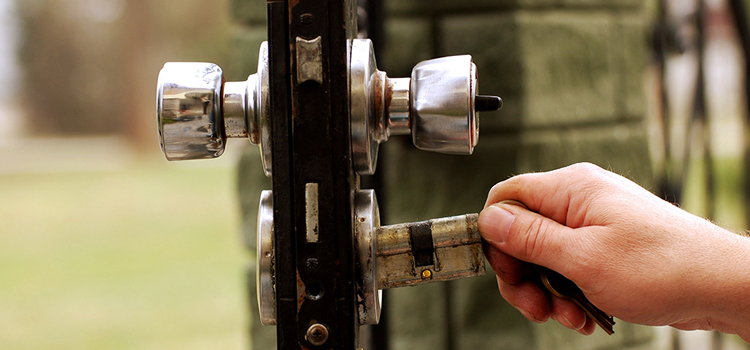 front door latch repair Bellview