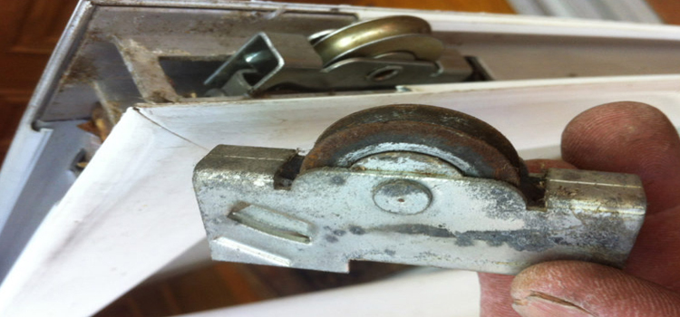 screen door roller repair in Bellview